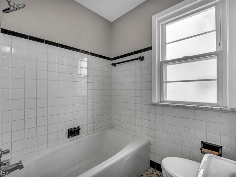 24831 Stephen Avenue, Euclid, OH 44123 Photo 25