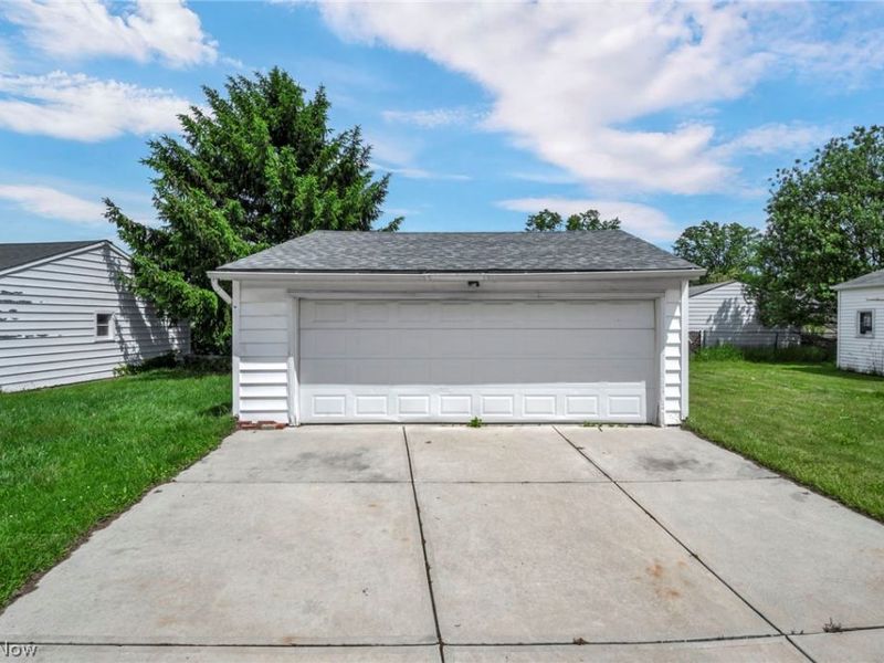 24831 Stephen Avenue, Euclid, OH 44123 Photo 7