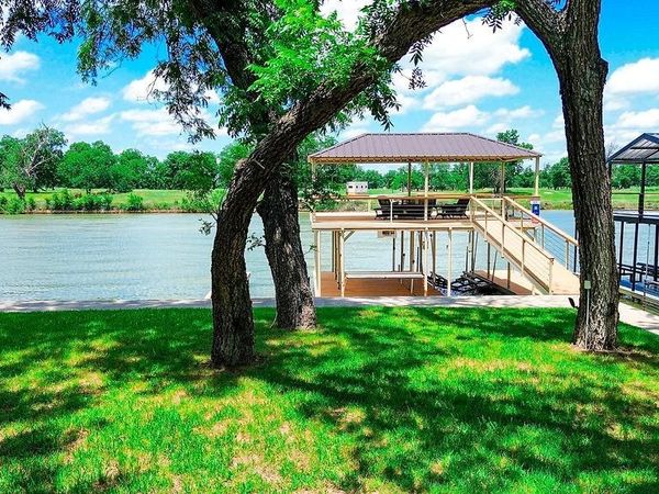 179 E El Camino Real, Weatherford, TX 76087