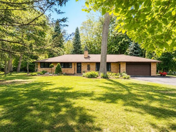 3140 Happy Valley Road, Jackson, MI 49203