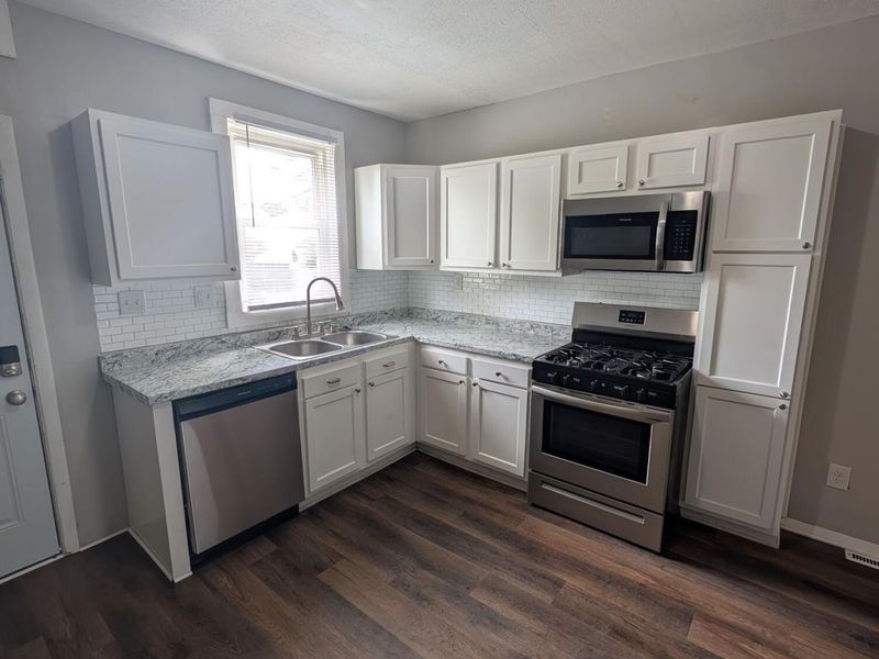 816 Wager Street, Columbus, OH 43206 Photo 6