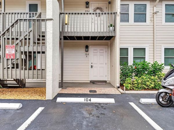 527 S LINCOLN AVENUE , Unit A104, TAMPA, FL 33609