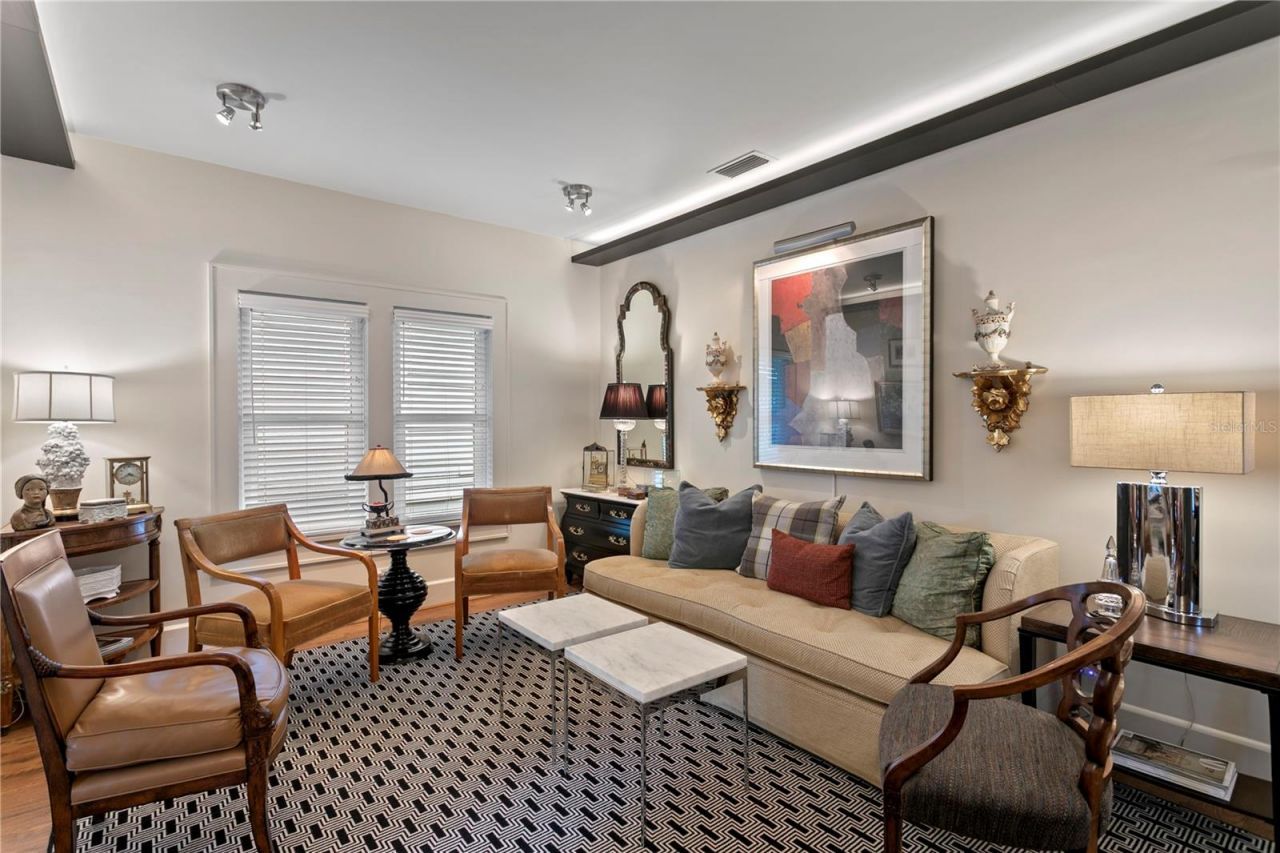 161 15th Avenue Ne, Saint Petersburg, FL 33704 Photo