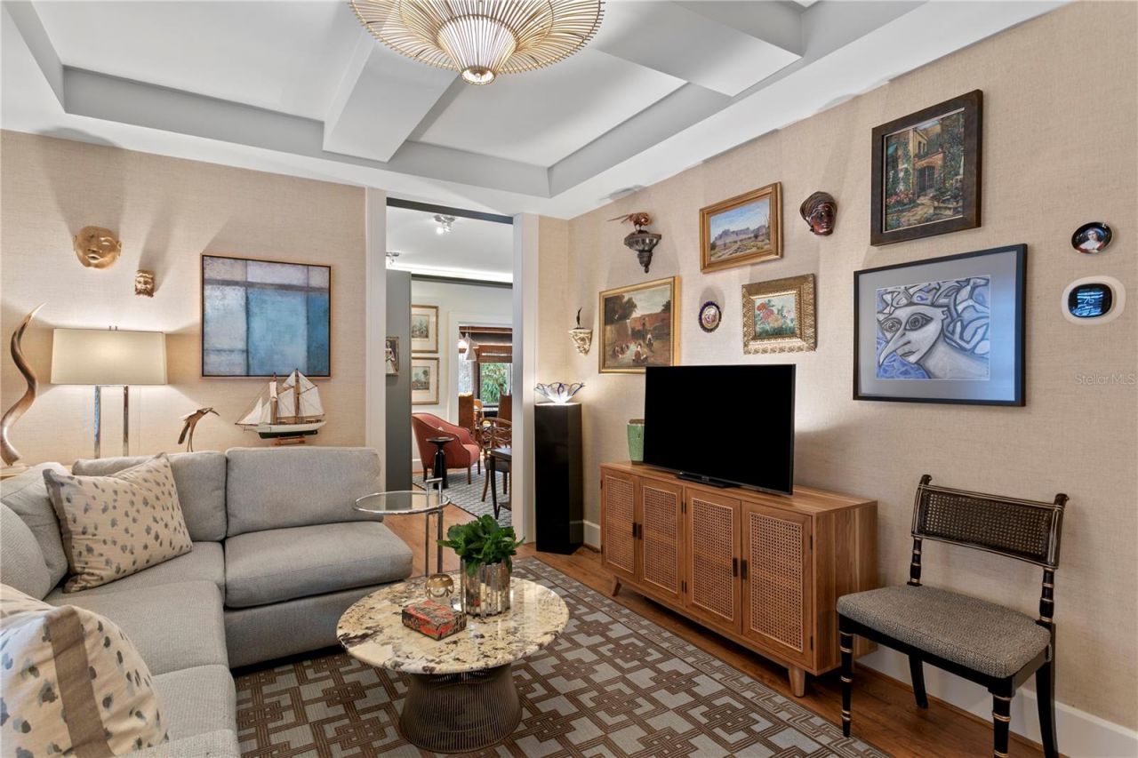 161 15th Avenue Ne, Saint Petersburg, FL 33704 Photo