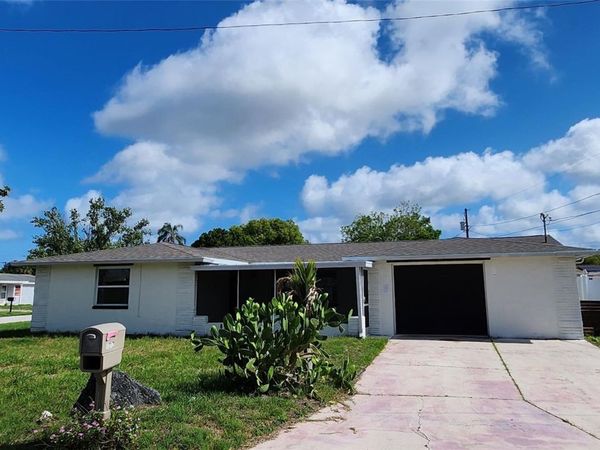 7217 PALISADE DRIVE , PORT RICHEY, FL 34668