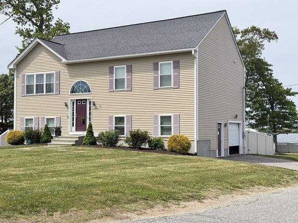 1066 Spencer, Fall River, MA 02721