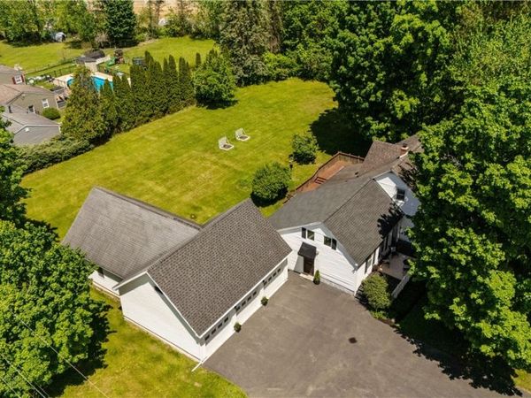 6007 Hamilton Road , Syracuse, NY 13212