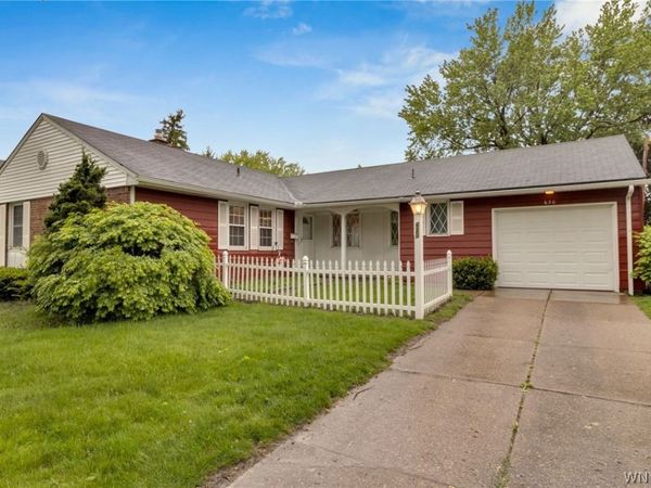 620 Meadowbrook Drive , North Tonawanda, NY 14120