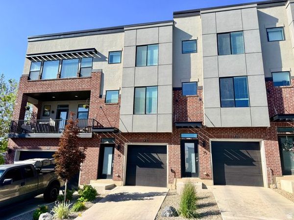 25 E CENTER , Unit 76, North Salt Lake, UT 84054