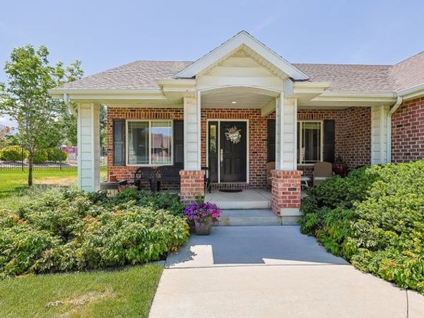 31 VILLAGE SQUARE RD , Centerville, UT 84014