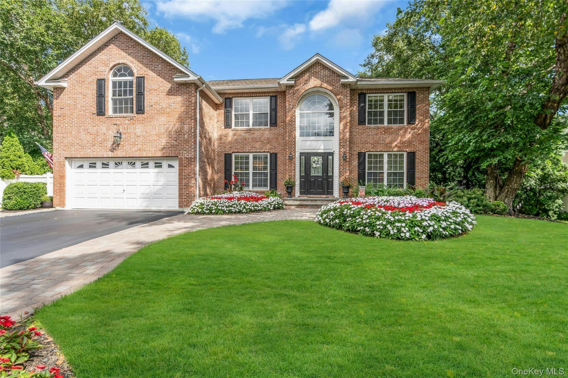 6 Magnolia Lane , Smithtown, NY 11787 Main Photo