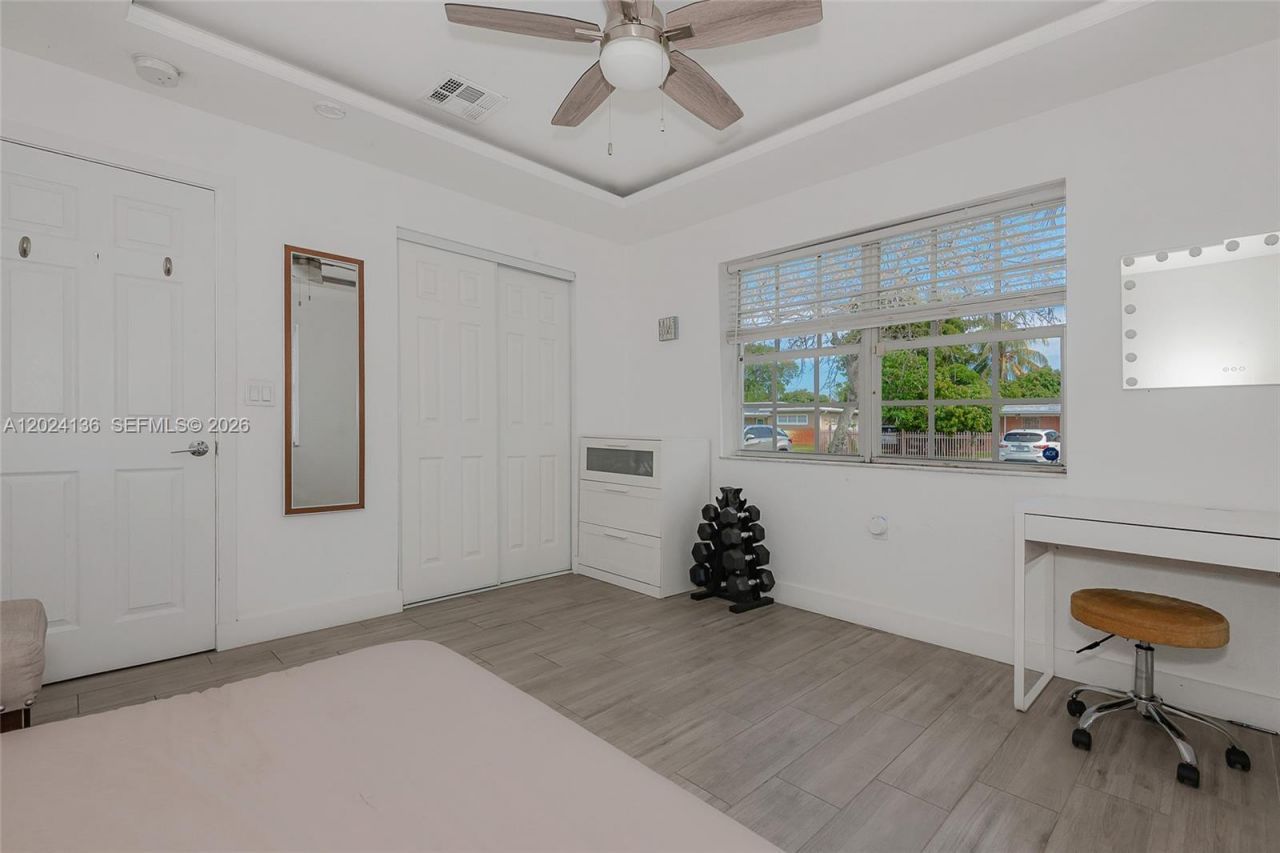 1130 NE 143rd St , North Miami, FL 33161 Photo