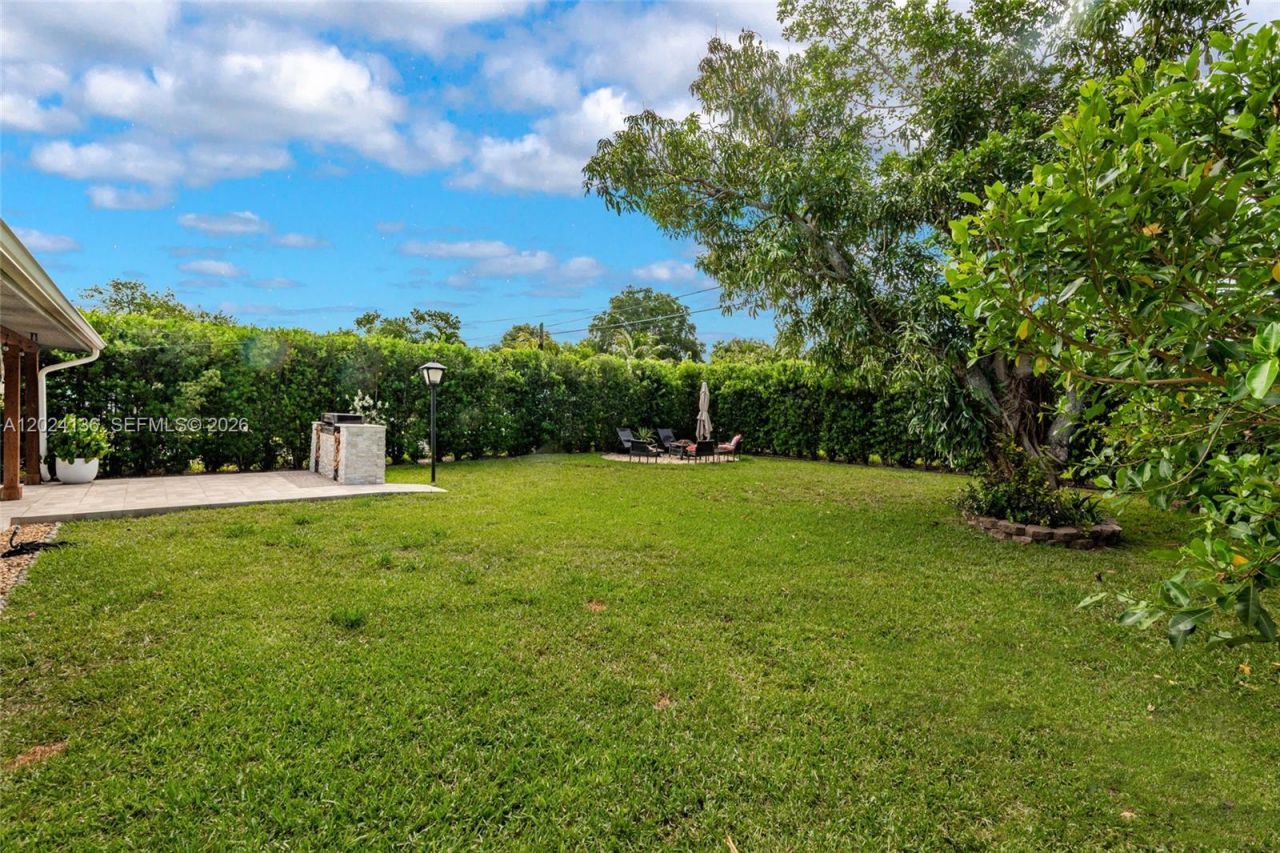 1130 NE 143rd St , North Miami, FL 33161 Photo