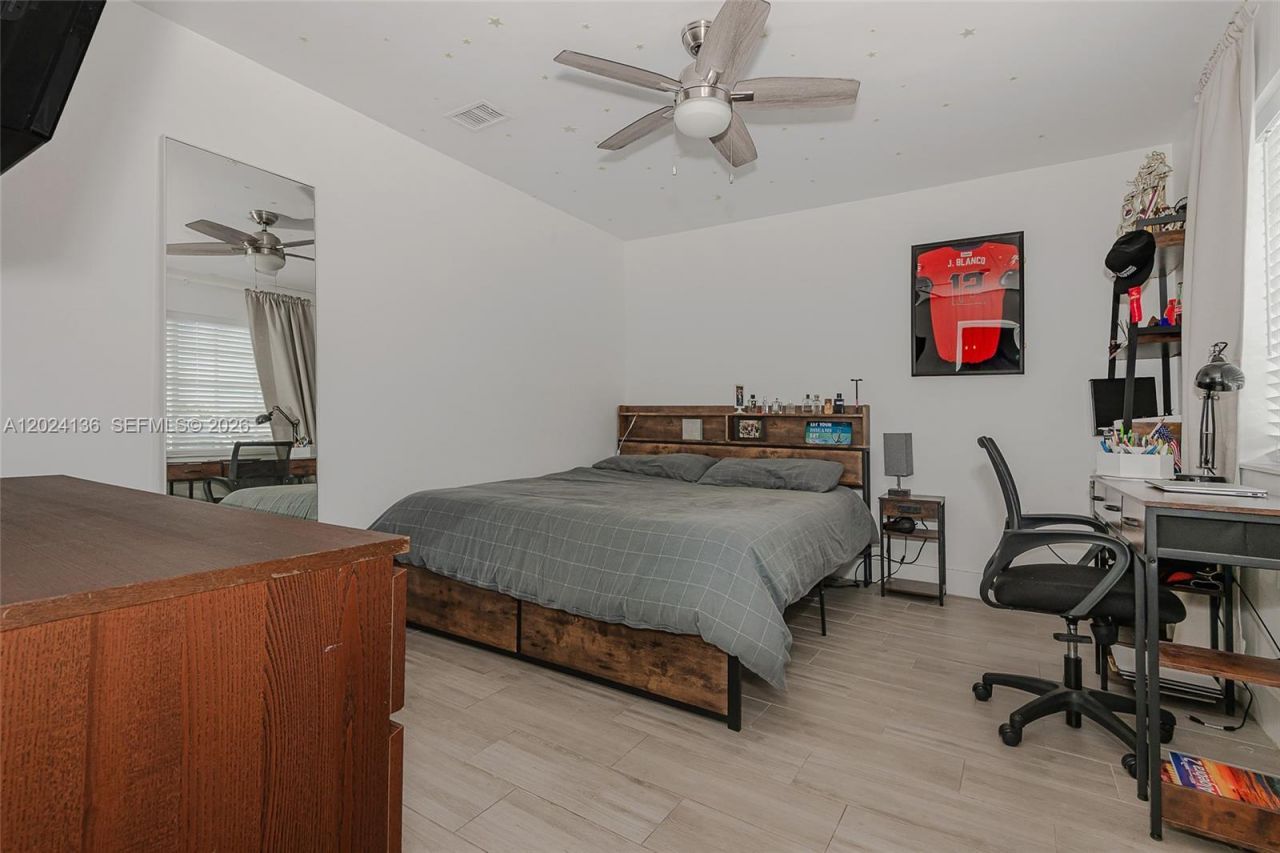 1130 NE 143rd St , North Miami, FL 33161 Photo