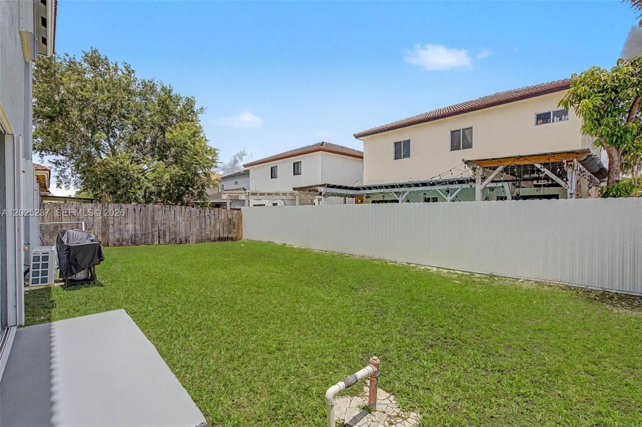 1551 SW 154th Ct, Miami, FL 33194 Photo