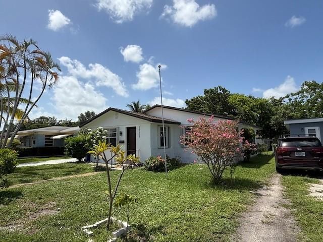 2711 Dewey St , Hollywood, FL 33020 Photo
