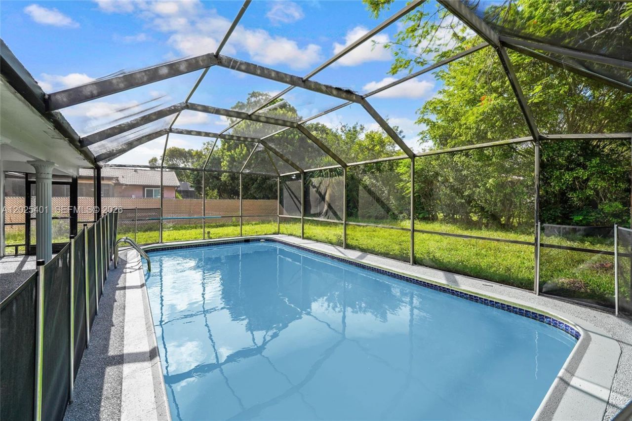 8475 NW 2nd Mnr , Coral Springs, FL 33071 Photo