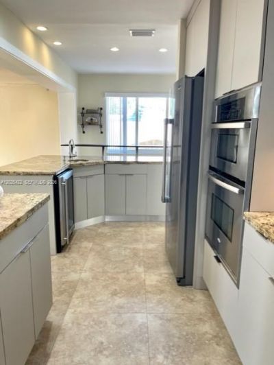 720 N 64th Ave , Hollywood, FL 33024 Photo