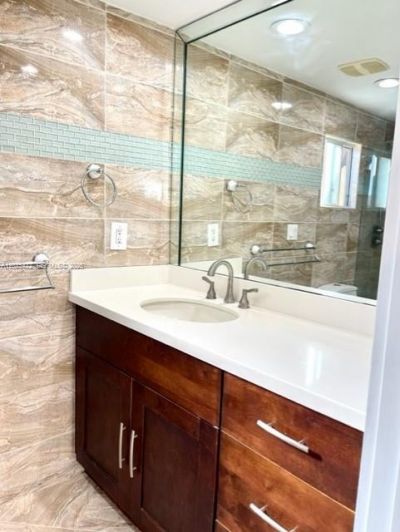 720 N 64th Ave , Hollywood, FL 33024 Photo