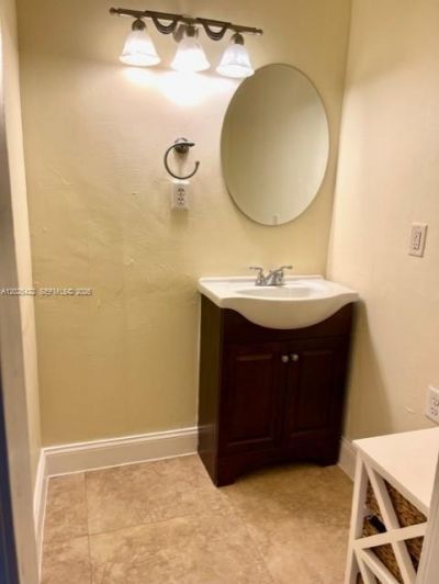 720 N 64th Ave , Hollywood, FL 33024 Photo