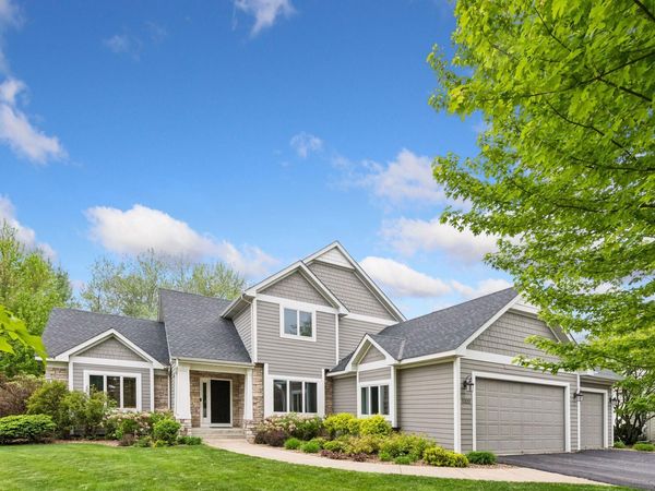 1222 Adrian Circle, Chaska, MN 55318