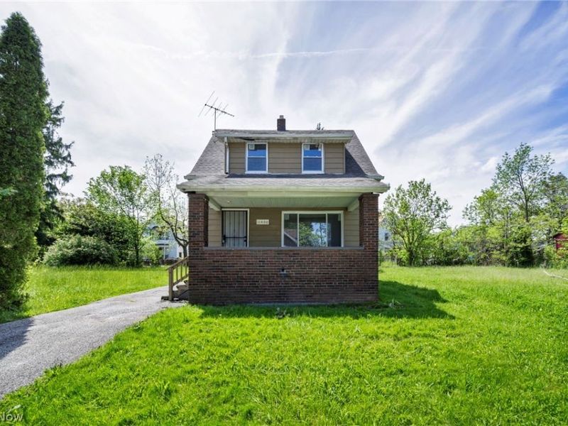 11400 Continental Avenue, Cleveland, OH 44104 Photo 2