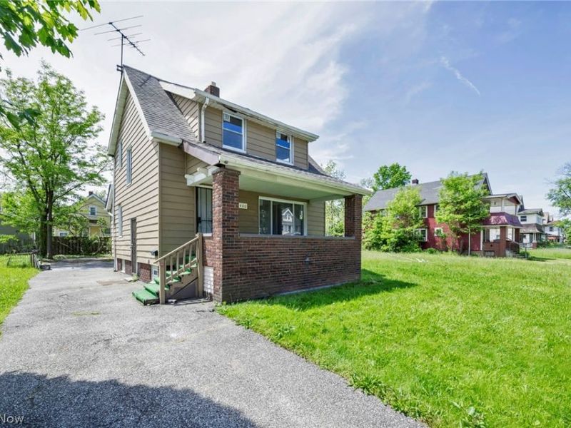 11400 Continental Avenue, Cleveland, OH 44104 Photo 4