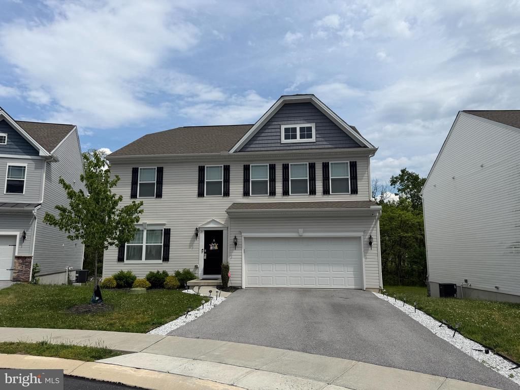 21 BARNHART CIRCLE, MECHANICSBURG, PA 17050