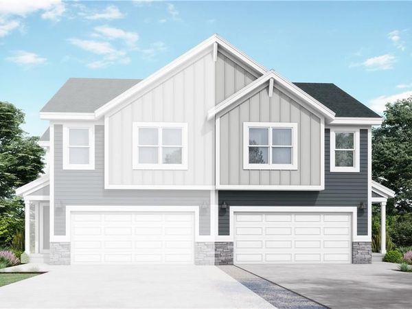 1411 S 4th Street, Louisburg, KS 66053