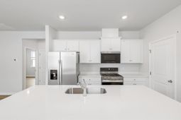 525 Tulip Poplar Drive photo 4