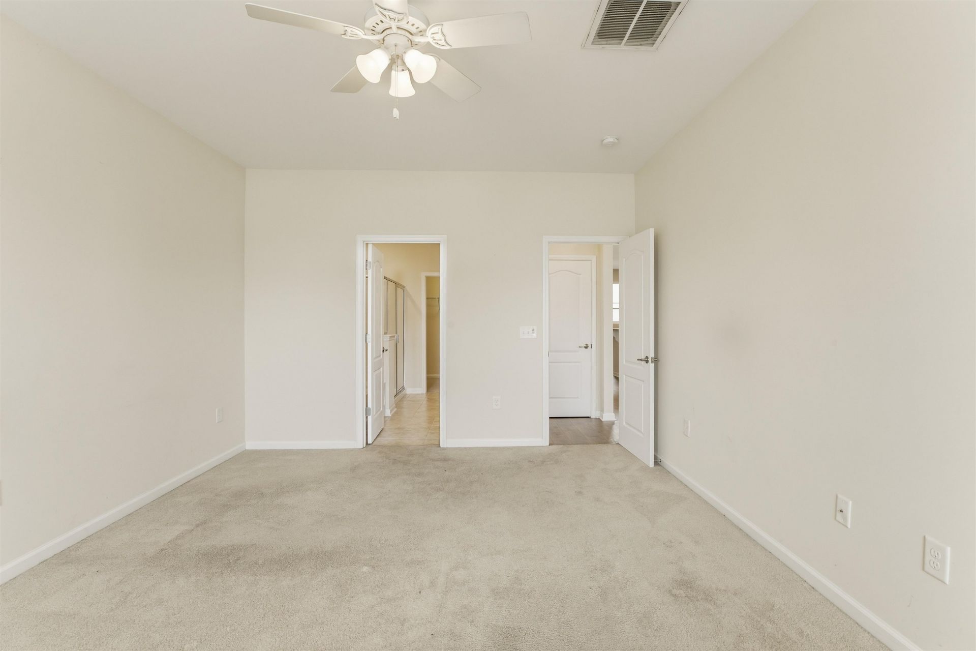 2380 Heritage Loop  Photo 19