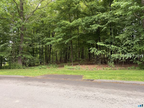 8 Sugar Maple , New Fairfield, CT 06812