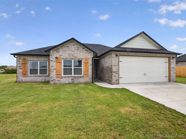 5825 Bluestem Way , Chelsea, OK 74016