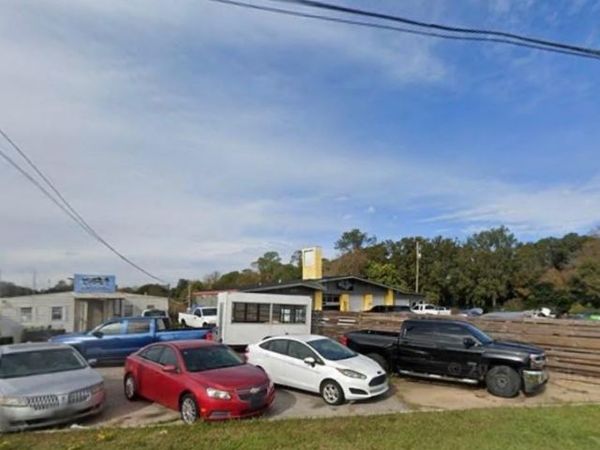 2552 Government Boulevard , Mobile, AL 36606