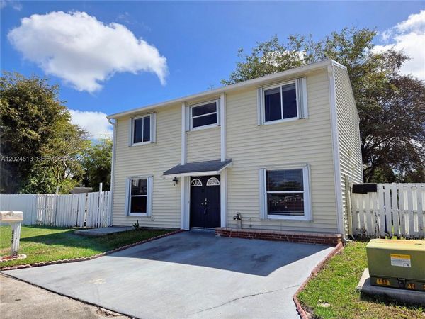 854 SW 8th Pl , Florida City, FL 33034