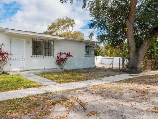1301 NE 153rd St , Unit 1301, North Miami Beach, FL 33162