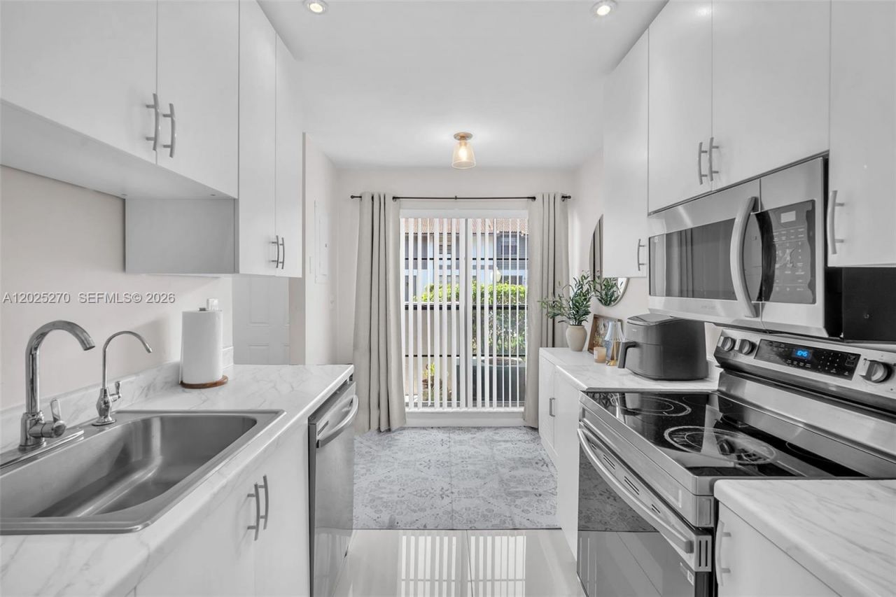 9764 NW 14th St , Unit 23, Coral Springs, FL 33071 Photo