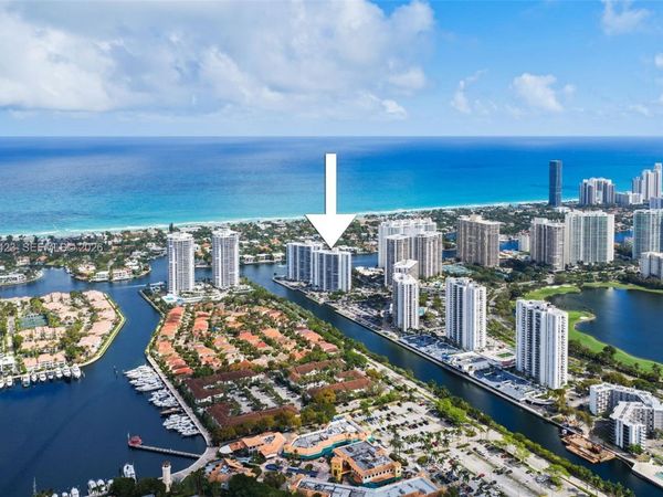 20505 E Country Club Dr , Unit 1231, Aventura, FL 33180
