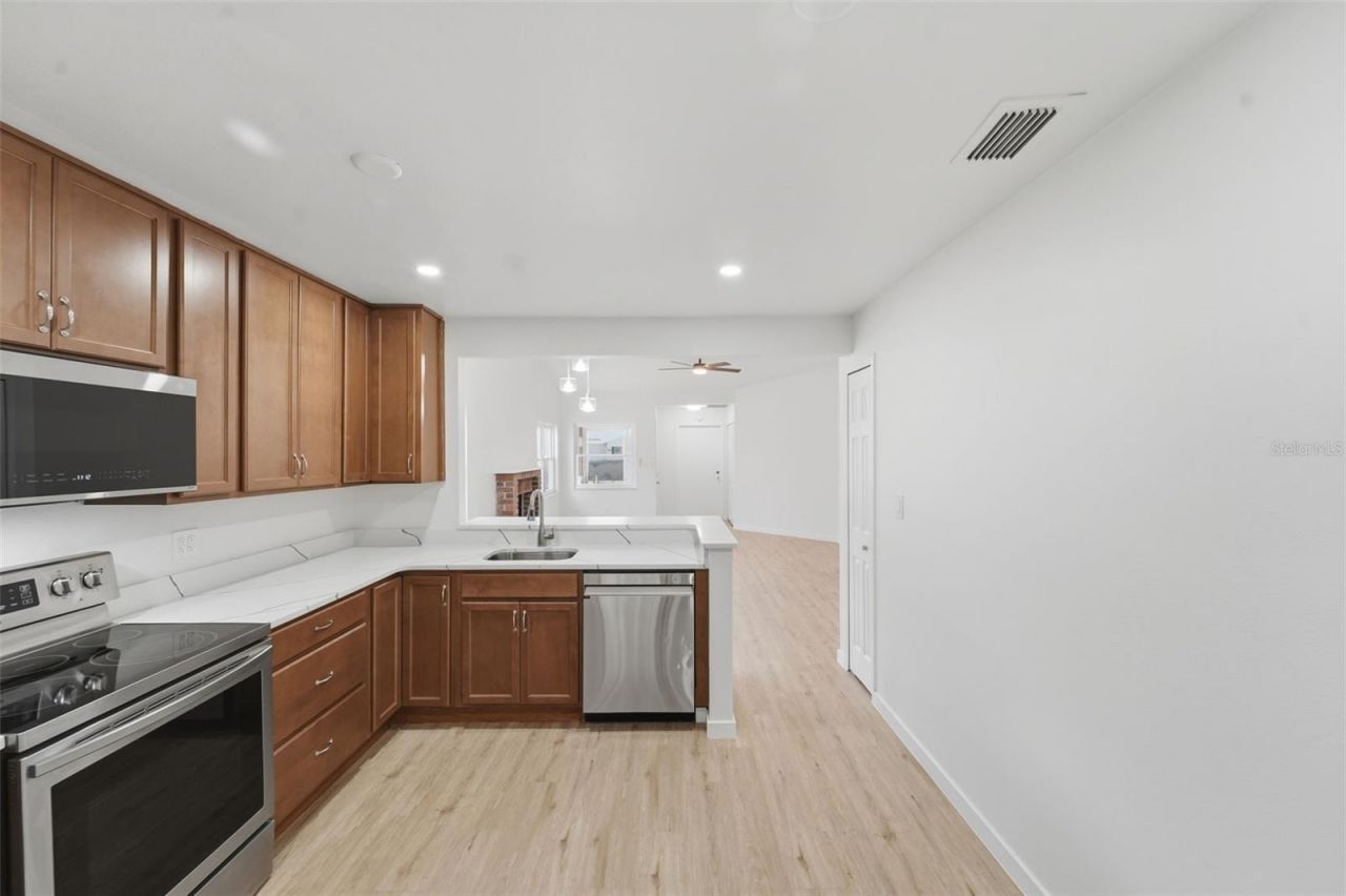 1309 Spring Lite Way , Orlando, FL 32825 Photo