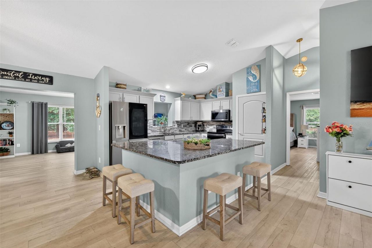 18018 SW 68th Loop, Dunnellon, FL 34432 Photo