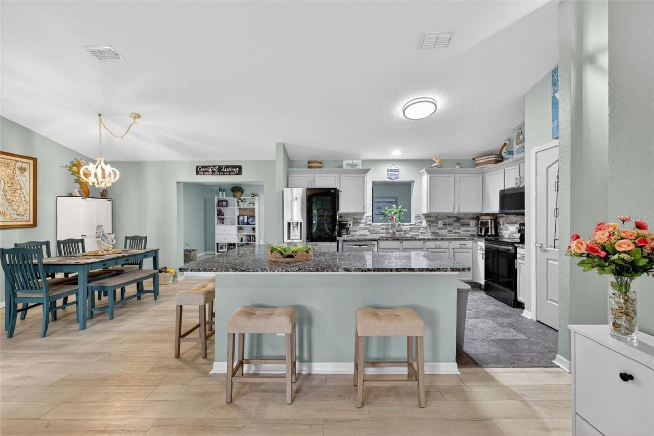 18018 SW 68th Loop, Dunnellon, FL 34432 Photo