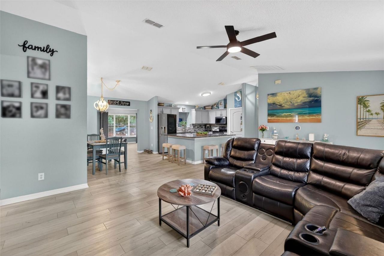 18018 SW 68th Loop, Dunnellon, FL 34432 Photo
