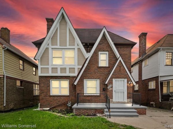 2633 Burlingame Street, Detroit, MI 48206