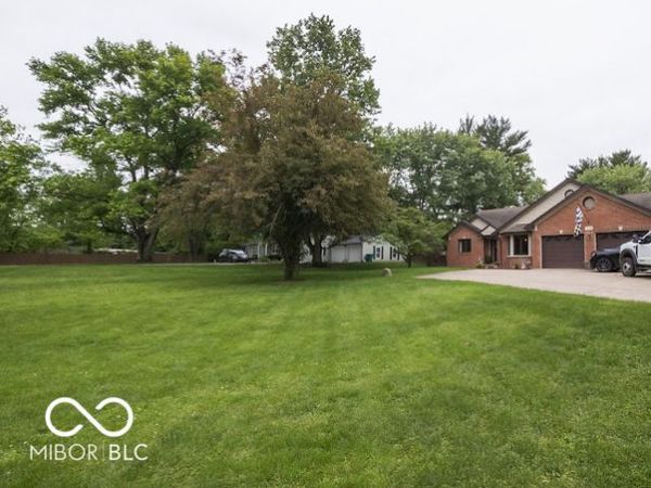 1294 N Washington Street, Danville, IN 46122