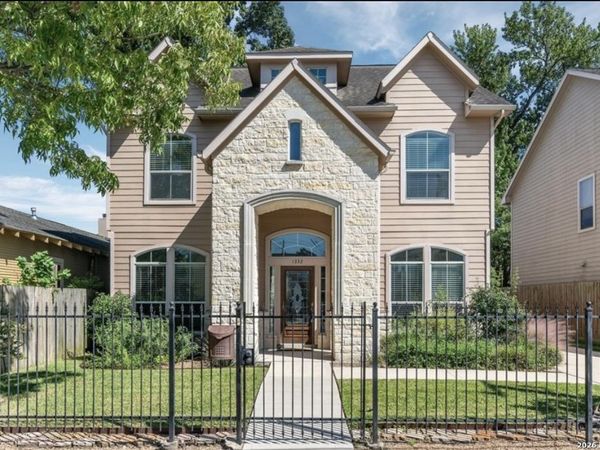 1332 DOROTHY ST, Houston, TX 77008
