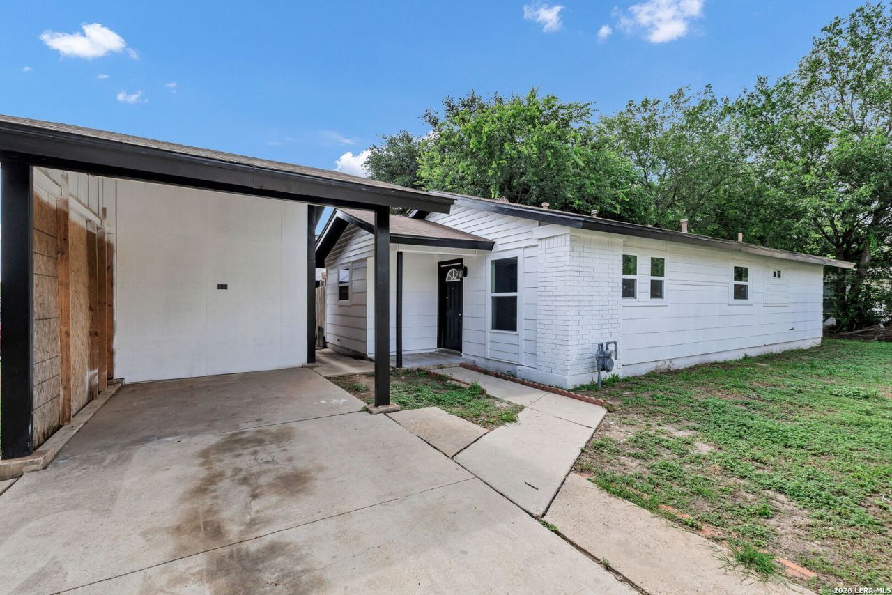 6614 Brownleaf Dr, San Antonio, TX 78227 Main Photo