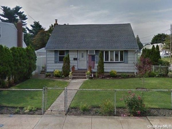 43 Malone Street , Hicksville, NY 11801