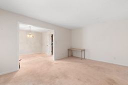 104 University Circle  photo 4
