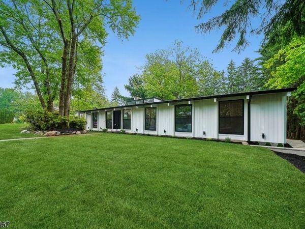28 Fernhill Rd, Springfield, NJ 07081