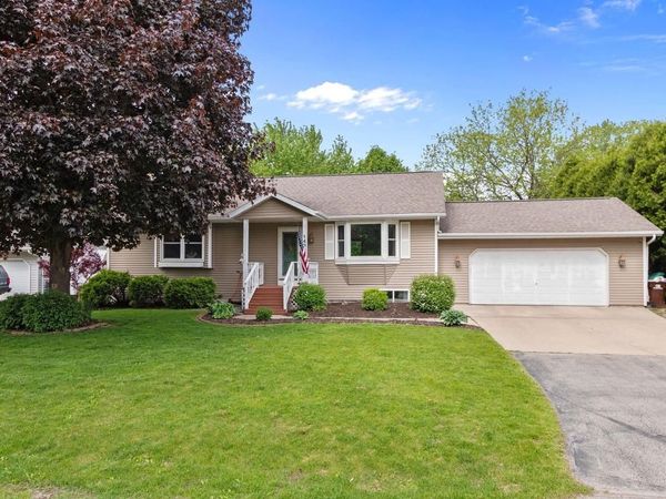 1433 W ROSELAWN DRIVE, Appleton, WI 54914
